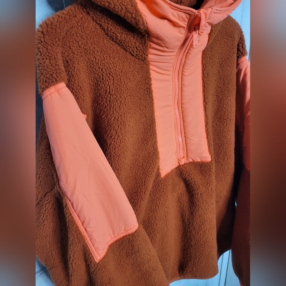 NWOT Free People Lead The Pack  Half Zip Fleece Pop Over Hooded Jacket - Picture 5 of 10